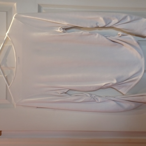 Cute Max studio shirt - Picture 2 of 3